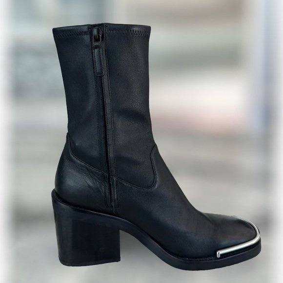 Alexander Wang Leather Ankle Boots. Size 38.5. - Picture 9 of 13